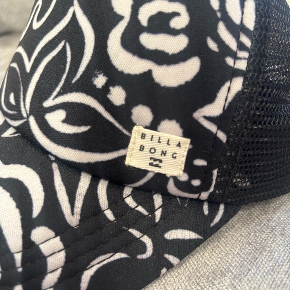Billabong Floral Black and White Womens Hat